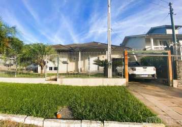 Ótima casa de esquina, localizada no bairro bela vista. com 3 dormitórios, sala e cozinha em conceito aberto, banheiro social, área de serviço, garagem fechada com churrasqueira elétrica e estacioname