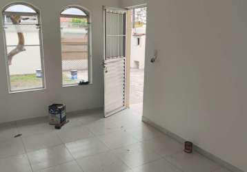 Casa com 3 dormitórios para alugar, 100 m² por r$ 1.600,00/mês - jardim do vale - guaratinguetá/sp