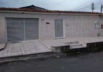 Vende-se  casa no conjunto manoa