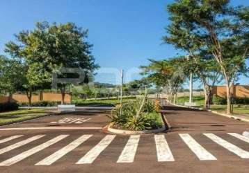 Casa térrea 3 dormitórios (1 suíte) todos com armários embutidos inclusive nos banheiros sala e cozinha conjugado com ilha em mármore pé-direito duplo lavanderia coberta com armário espaço externo cob