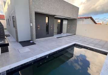 Casa com piscina em mangabeira com 104m