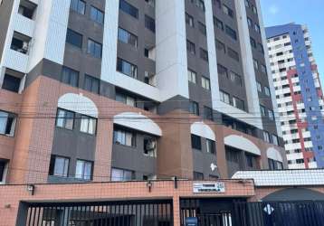 Apartamento com excelente localização próximo ao centro administivo cambeba!