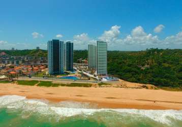 Dois e três quartos na beira mar em maceió