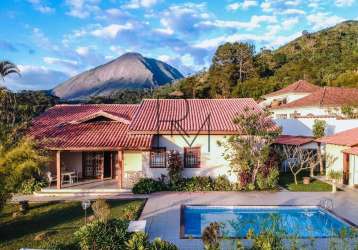 Casa alto padrão, com linda área gourmet, sauna e piscina