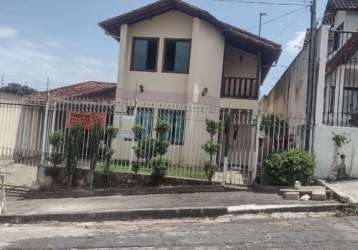 Casa a venda no guarujá em betim