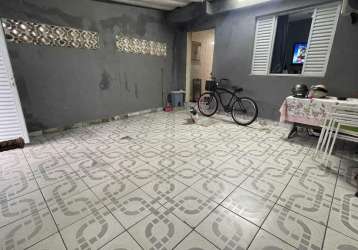 Casa geminada à venda com 2 dormitórios, 2 vagas, no bairro radio clube - santos/sp