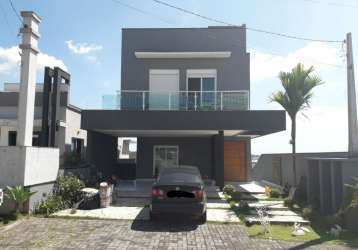 Linda casa a venda no condominio brisas