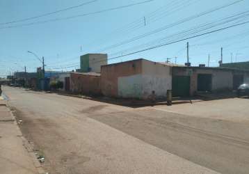 Lote com 2 casas na qnr 03 ceilândia df