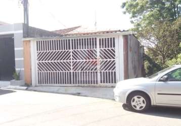 Casa térrea ótimo p/renda ou família grande.