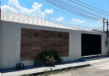 Ágio casa tijucal com piscina, 3 quartos 1 suíte, churrasqueira, porcelanato