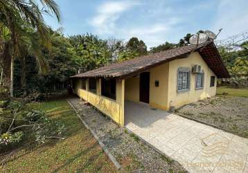 Casa com 3 quartos e suíte em balneário barra do sul - pinheiros