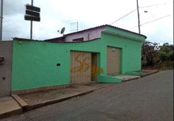 Imperdível, casa de 200m² no vale verde, mateus leme - mg