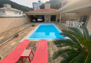 Casa térrea - averbada com piscina - são 203 m²