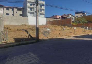 Lote a venda no bairro rochedo!