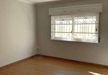 Apartamento, próximo a av. dom joaquim,com, sala de estar,02 dormitórios.