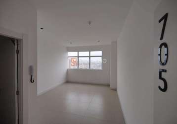 Sala comercial com 1 sala para alugar na rua general liberato bittencourt, 1475, canto, florianópolis, 24 m2 por r$ 2.100