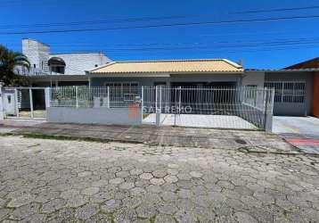 Casa com 3 quartos para alugar na rua acadêmico reinaldo consoni, 575, córrego grande, florianópolis, 150 m2 por r$ 7.900