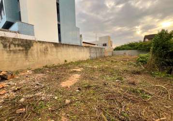 Lote/terreno na coroa do meio, escriturado, 345 m2, frente nascente.