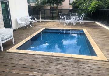 Vendo excelente cobertura triplex, ótima localização, placas solares, 400 m2, 5 quartos e 2 suítes