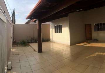 Casa com 3 quartos à venda na francisco s. batista, 29, setor bougainville, anápolis por r$ 470.000