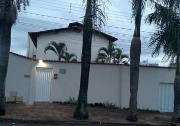 Apartamento com 2 quartos para alugar na perimetral oeste apt.03, qd.95, lt., 8, anápolis city, anápolis por r$ 950