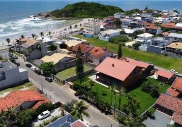 Casa com 6 suítes à venda no balneário enseada