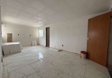 Apartamento 1 quarto, 2º andar, em obras, av vitoria regia