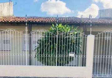 Casa a venda no orlando dantas com 2 dormitorios