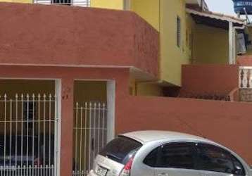 Sobrado com 5 casas para renda já com locatários a venda em diadema/sp