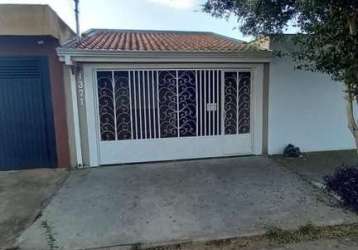 Casa para locação em itapetininga, centro, 3 dormitórios, 1 suíte, 2 banheiros, 2 vagas