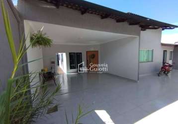 Casa com 3 dormitórios à venda, 237 m² por r$ 900.000,00 - anápolis city - anápolis/go