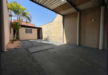 Casa/ sobrado à venda  com 3 quarto(s)