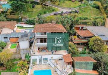 Casa com 4 dormitórios à venda, 369 m² por r$ 1.500.000,00 - iucas - teresópolis/rj