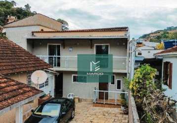 Casa com 4 dormitórios à venda, 221 m² por r$ 800.000,00 - bom retiro - teresópolis/rj