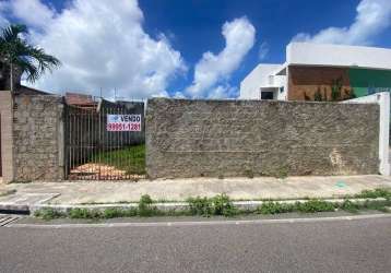 Terreno em excelente localização, na coroa do meio, medindo 12x34 m, totalizando 408m²