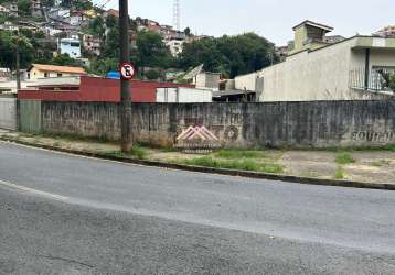 Excelente terreno em bairro próximo ao centro de são roque. topografia excelente e de esquina.