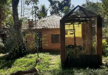 Chácara à venda - 3.200m² com lazer completo e infraestrutura de qualidade