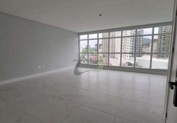 Sala comercial à venda na rua 1208, 35, meia praia, itapema por r$ 750.000