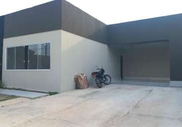 Casa com ponto comercial - boa esperança