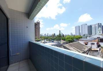 Apartamento com excelente localização no bairro da torre, com 71,02m² de área útil.