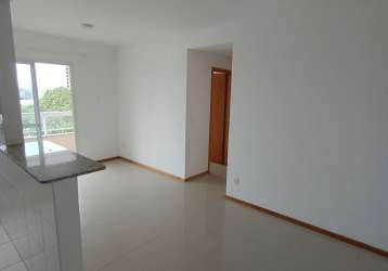 Apartamento de 2 quartos no centro - itaboraí / rj