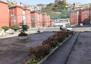 Alto da serra - apartamento reformado: um quarto e vaga de estacionamento aberto