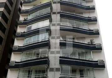 Apartamento com 3 dormitórios no centro  -  florianópolis/sc