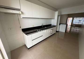 Casa com 3 quartos sendo 1 suíte com ar condicionado para alugar, 90 m² por r$ 3.000/mês - aeroporto - londrina/pr