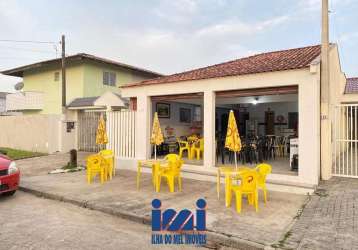 Imóvel comercial e residencial perto do mar