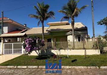 Casa com piscina no atami para locação