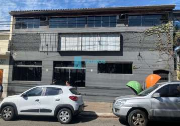 Prédio comercial em interlagos, 240m² total