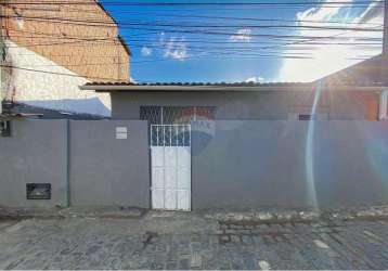 Casa 2/4 para alugar em nova parnamirim - r$ 750,00