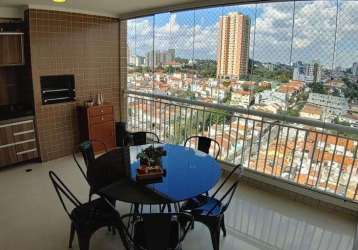 Apartamento 3 dormitórios, uma suíte, 3 vagas, varanda gourmet, próximo ao shopping.