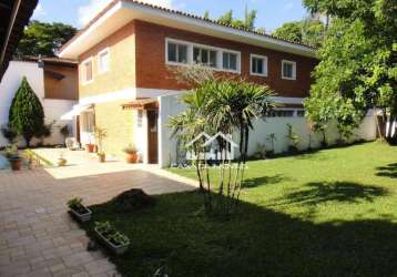 Vende excelente casa com piscina e